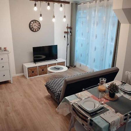Cosy Et Moderne En Centre Ville, Fibre Haut Debit Ernée Eksteriør bilde