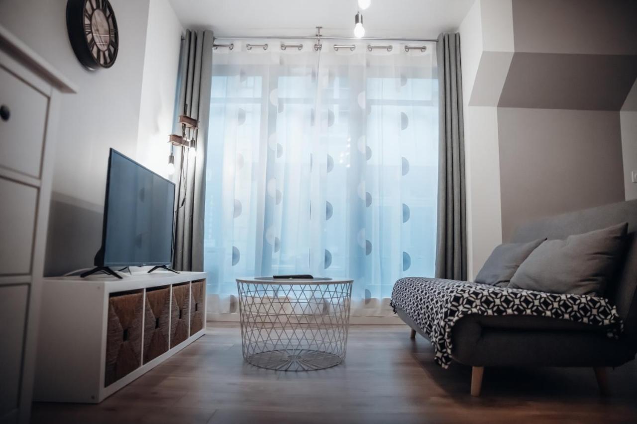 Cosy Et Moderne En Centre Ville, Fibre Haut Debit Ernée Eksteriør bilde