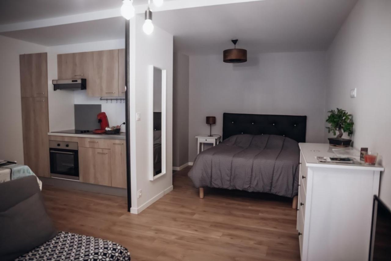 Cosy Et Moderne En Centre Ville, Fibre Haut Debit Ernée Eksteriør bilde